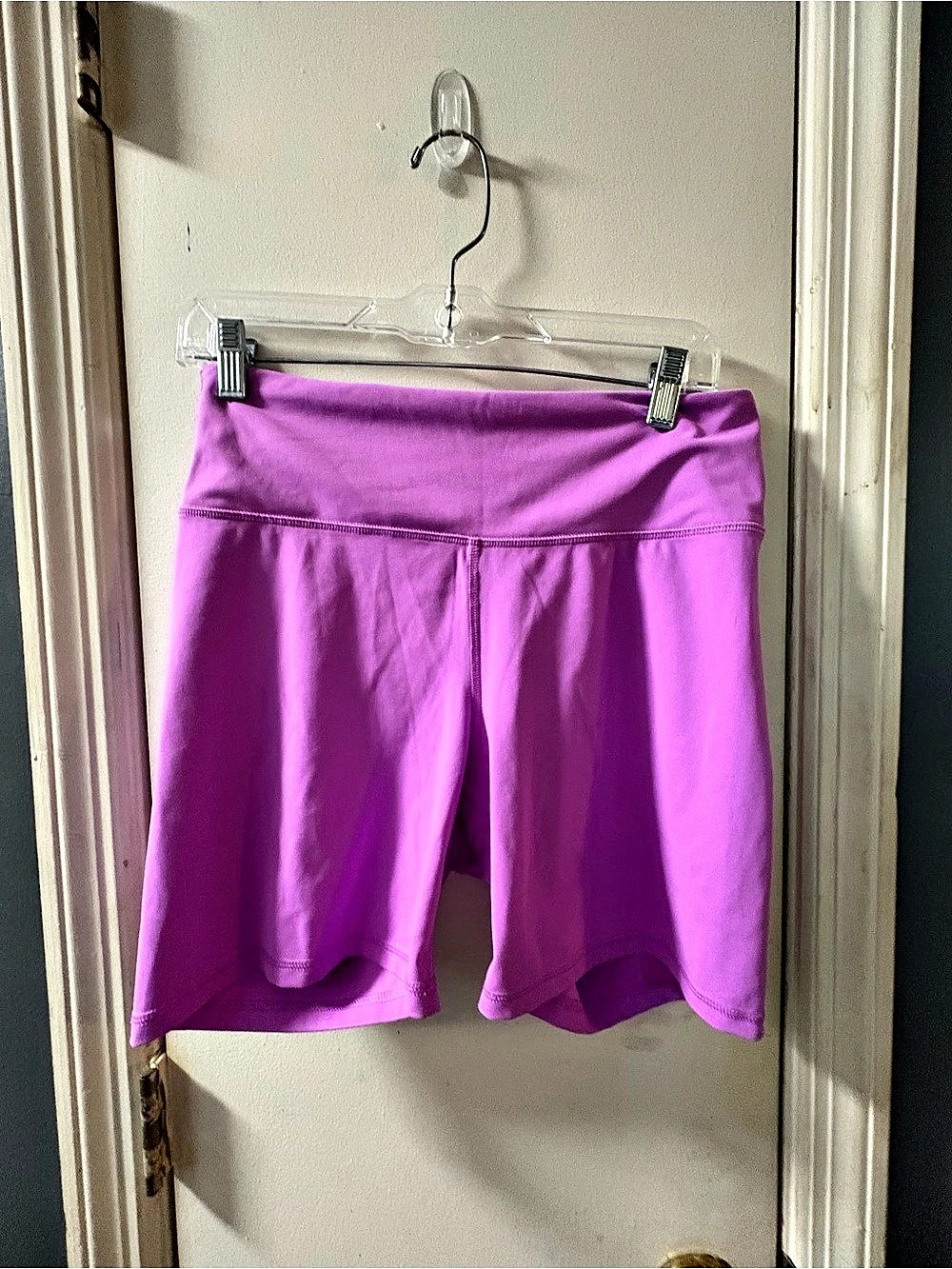 Old navy Active Bike Short Bike Shorts in Purple Size Large Like New